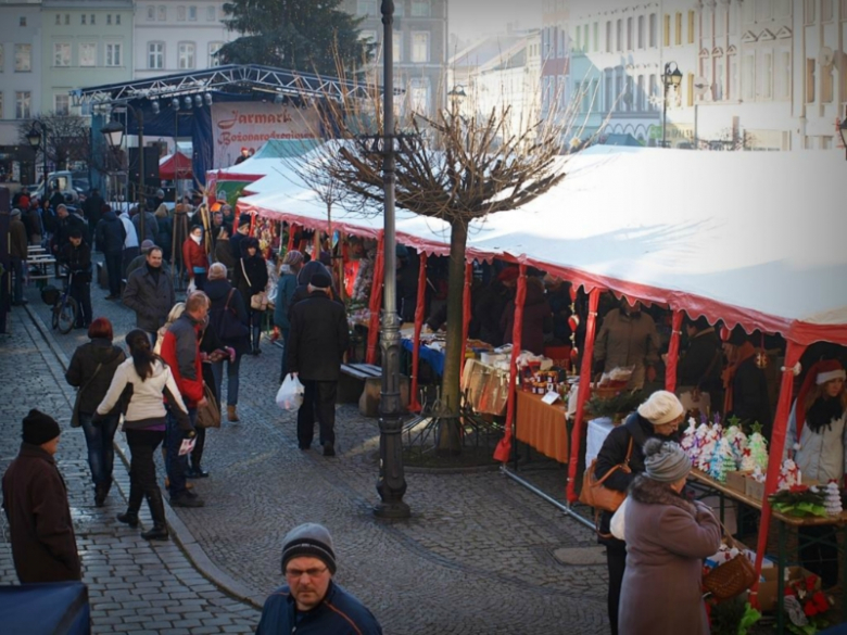 Jarmark w ząbkowickim centrum