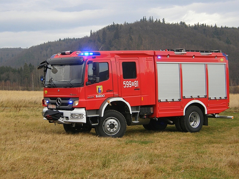 Strażacy z Barda otrzymali nowy wóz