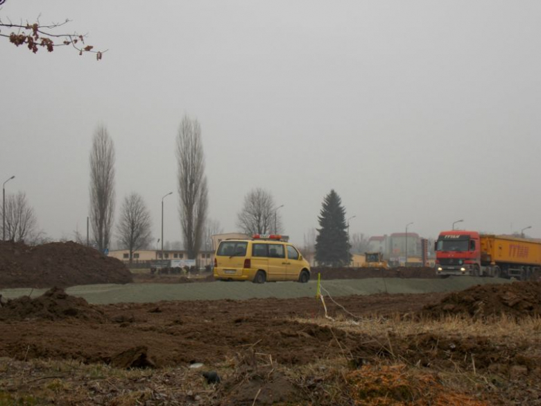 Plac budowy. Zakończenie prac przewiduje się na koniec czerwca