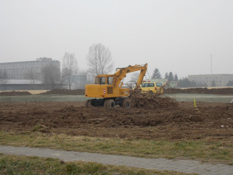 Plac budowy. Zakończenie prac przewiduje się na koniec czerwca