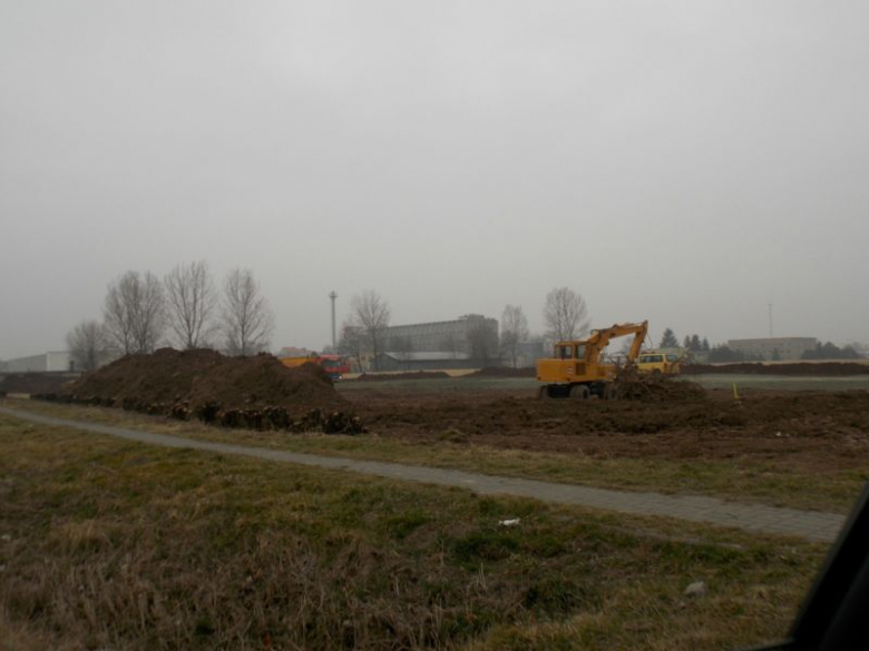 Plac budowy. Zakończenie prac przewiduje się na koniec czerwca