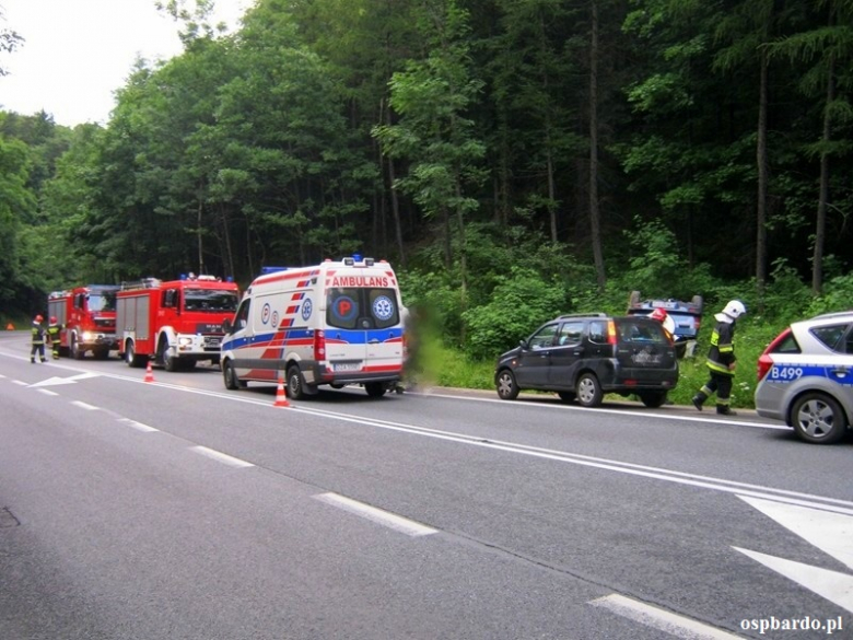 Kobieta straciła panowanie nad pojazdem i dachowała. Nie stało się jej nic poważnego