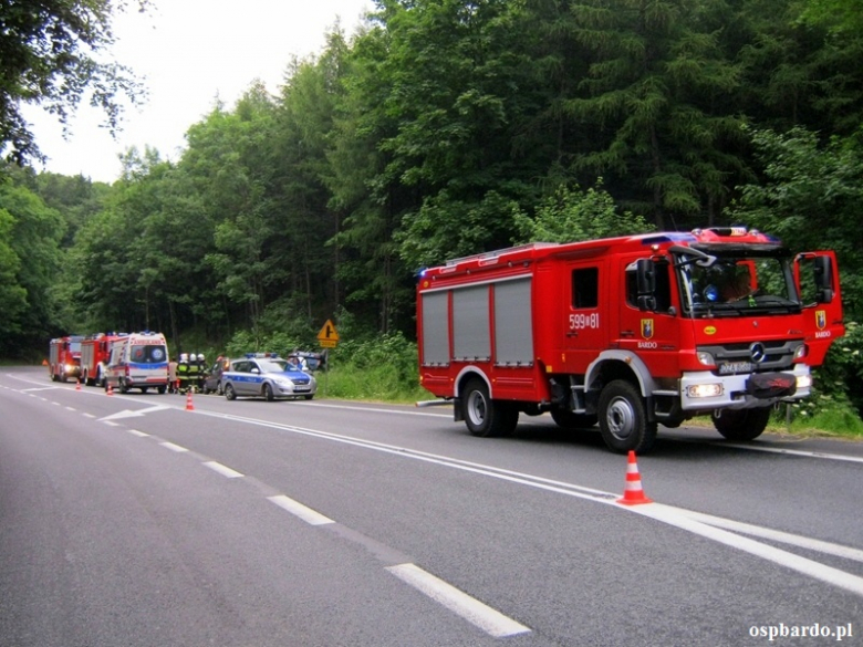 Kobieta straciła panowanie nad pojazdem i dachowała. Nie stało się jej nic poważnego