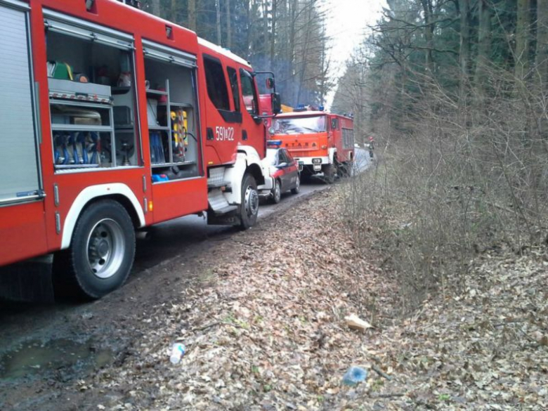 Oplem corsa podróżowały cztery osoby, wszystkie trafiły do szpitala