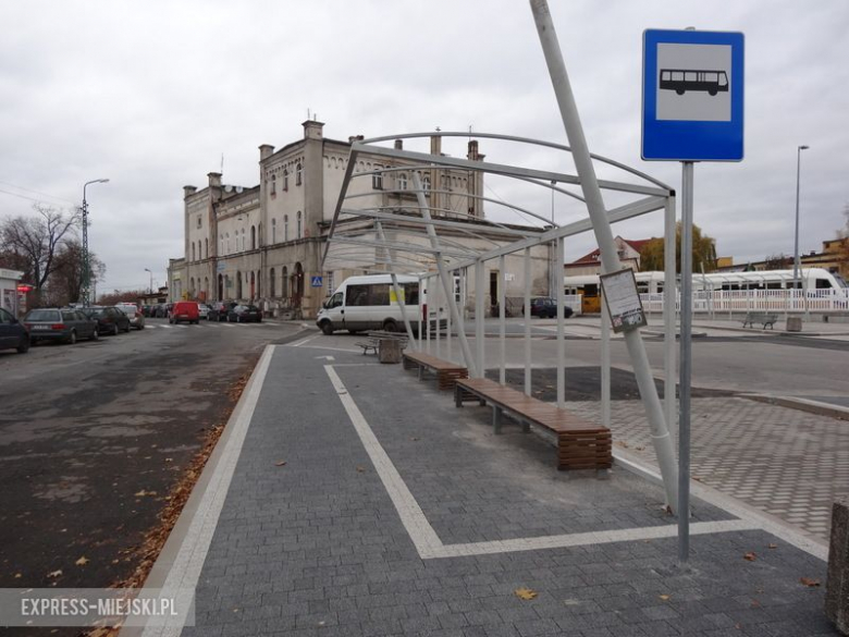 Pierwsze efekty prac związanych z remontem dworca autobusowego przy al. Niepodległości