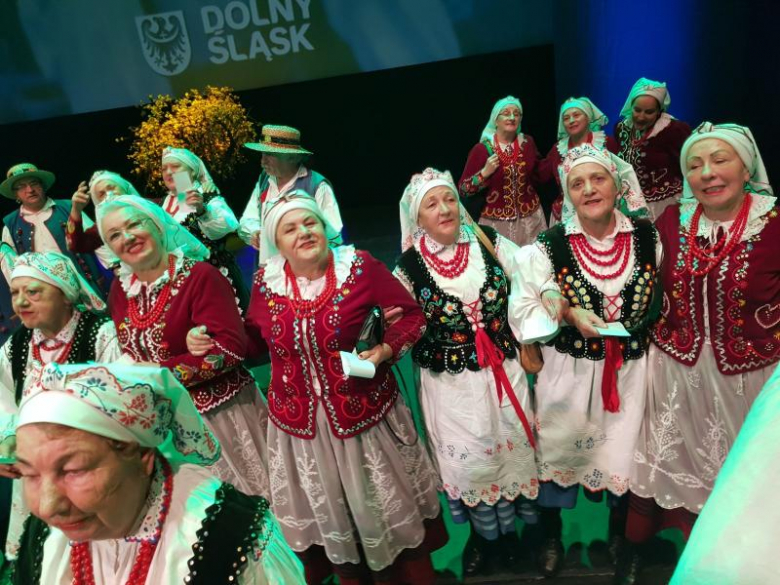 Zespół „Przełomiacy” pod kierownictwem Mirosławy Kieloch