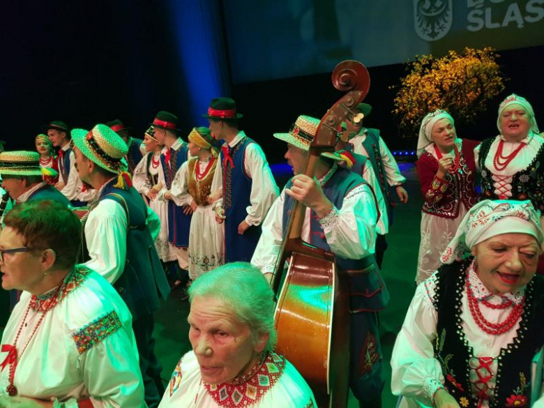Zespół „Przełomiacy” pod kierownictwem Mirosławy Kieloch