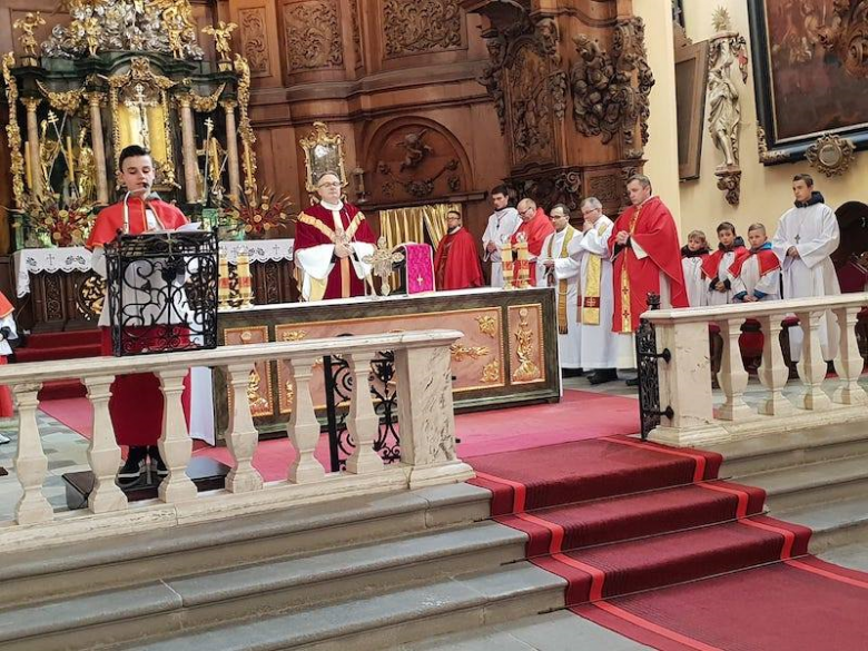 Ministranci z Diecezji Świdnickiej rywalizowali w turnieju tenisa stołowego i szachowym