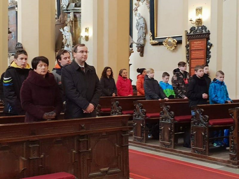 Ministranci z Diecezji Świdnickiej rywalizowali w turnieju tenisa stołowego i szachowym