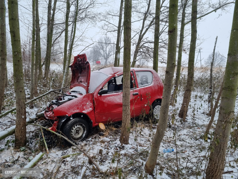 Seicento wypadło z drogi w Kluczowej