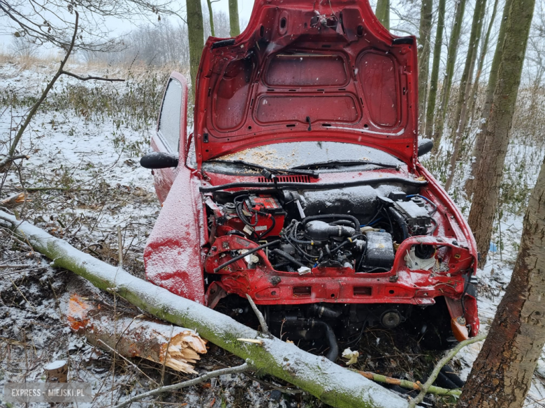 Seicento wypadło z drogi w Kluczowej