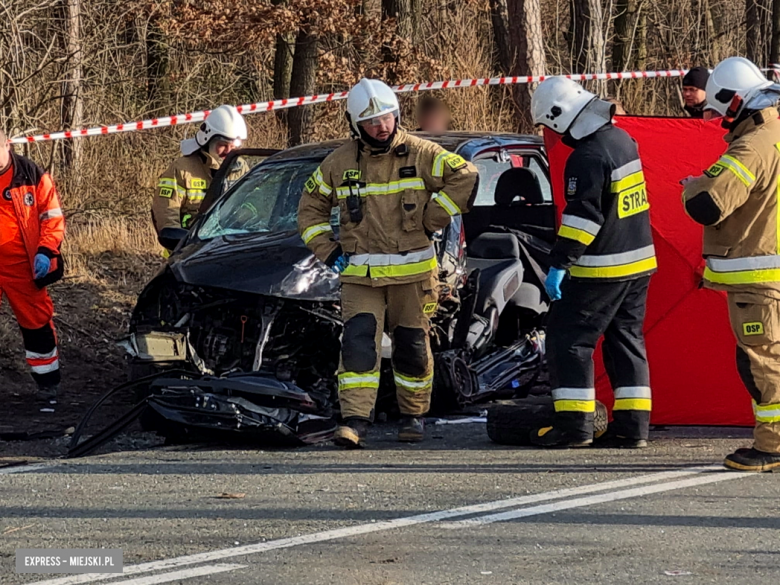 	Śmiertelny wypadek między Ziębicami a Nowym Dworem. Trzy osoby w szpitalu