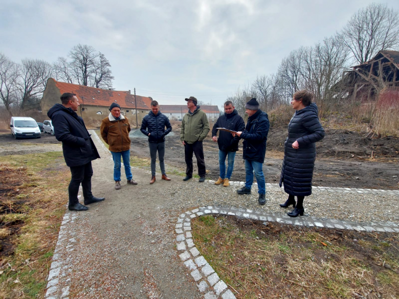 Zakończono budowę ścieżek spacerowych w parku w Grodziszczu