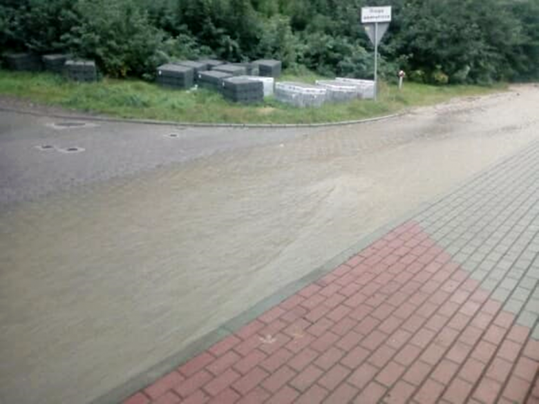 Intensywne opady deszczu w Złotym Stoku