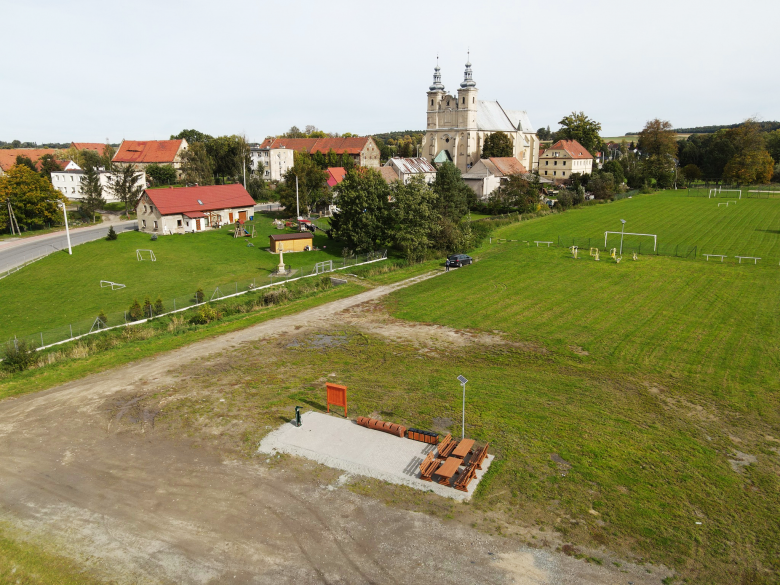 Nowe miejsca rekreacji dla turystyki rowerowej na terenie gminy Ząbkowice Śląskie