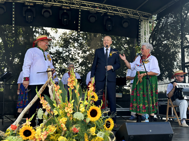 Dożynki gminy Ziębice w Niedźwiedziu