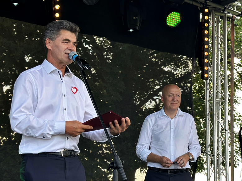 Dożynki gminy Ziębice w Niedźwiedziu