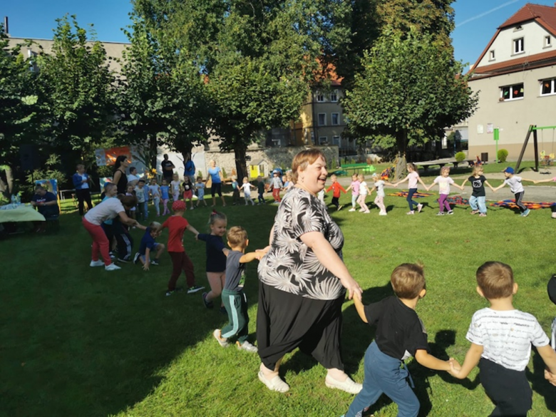 Święto pieczonego ziemniaka w przedszkolu nr 1 w Kamieńcu Ząbkowickim