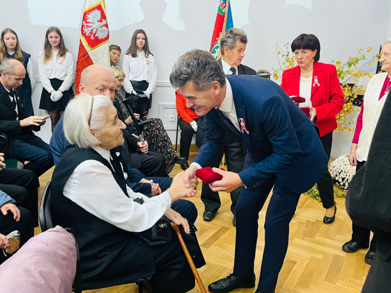 Akademia gminna z okazji 105. rocznicy odzyskania przez Polskę niepodległości w Ziębicach
