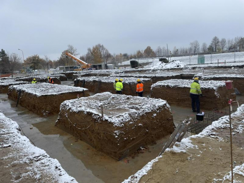 Trwają prace nad nowym budynkiem wielofunkcyjnym oraz infrastrukturą na stadionie miejskim