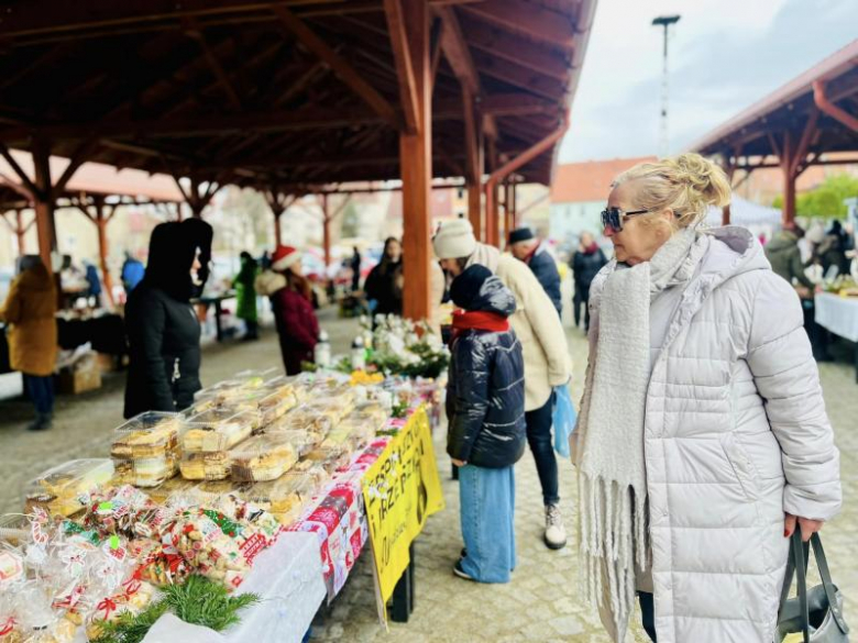 Bożonarodzeniowy jarmark w Ziębicach [foto]