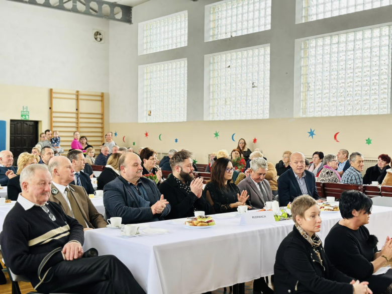  Świąteczne spotkanie z okazji Dnia Babci i Dziadka w Niedźwiedziu 