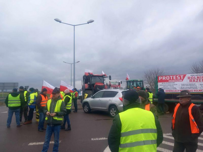 Rolnicy z powiatu ząbkowickiego protestują na granicy z Ukrainą