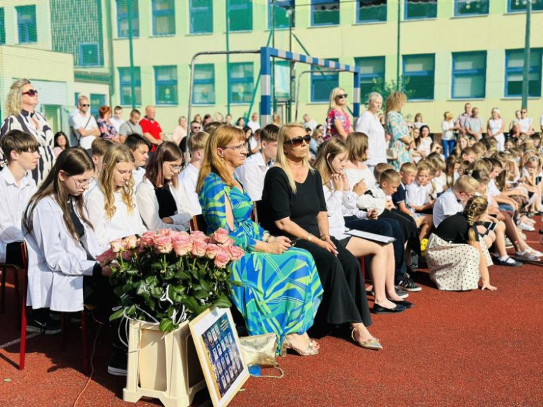 Zakończenie roku szkolnego w Szkole Podstawowej nr 2 w Ziębicach [foto]