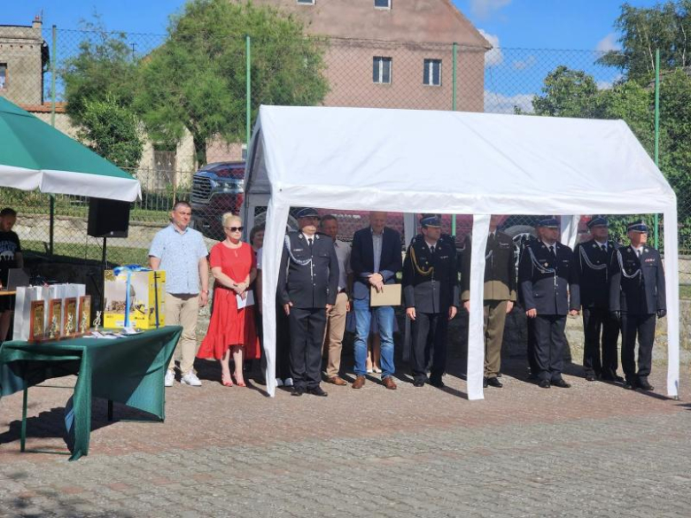 	Przebudowa remizy dobiegła końca. Festyn strażacki w Krzelkowie