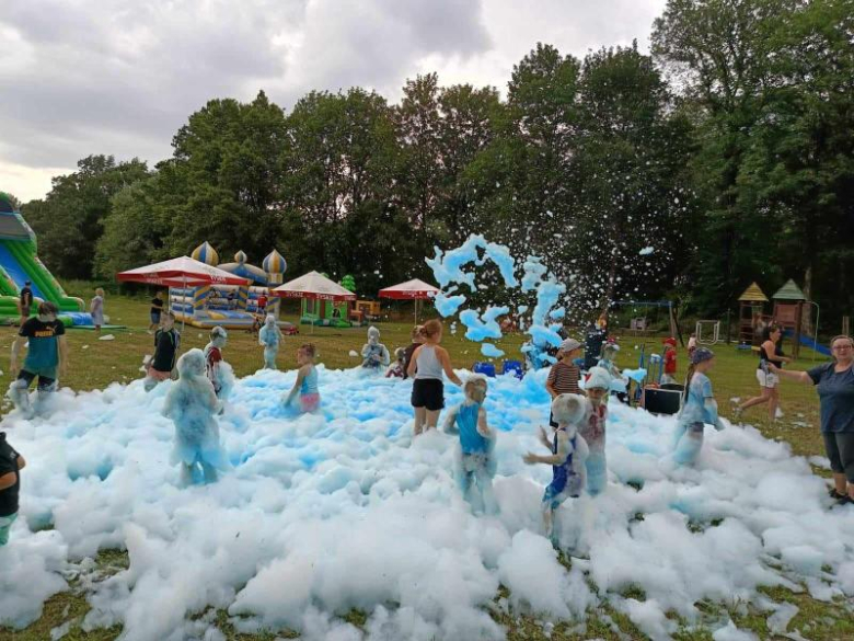 Piknik rodzinny połączony ze ślubowaniem młodych druhów w Dzbanowie