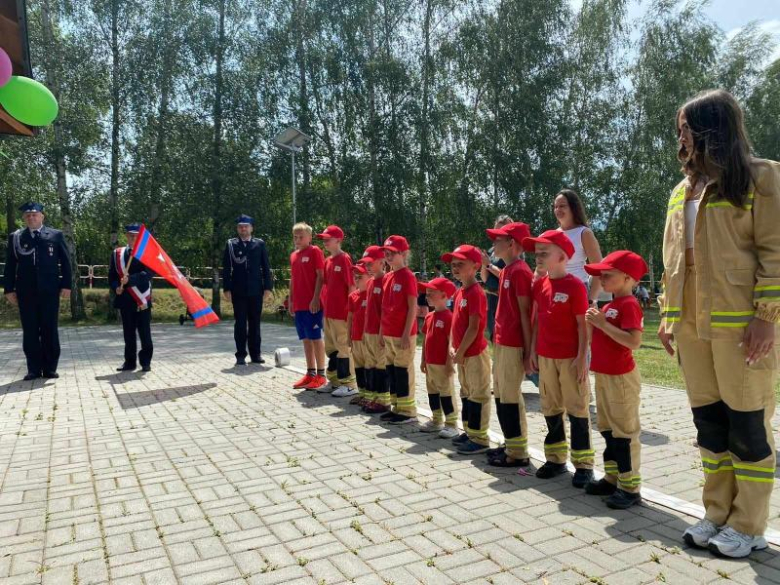 Piknik rodzinny połączony ze ślubowaniem młodych druhów w Dzbanowie