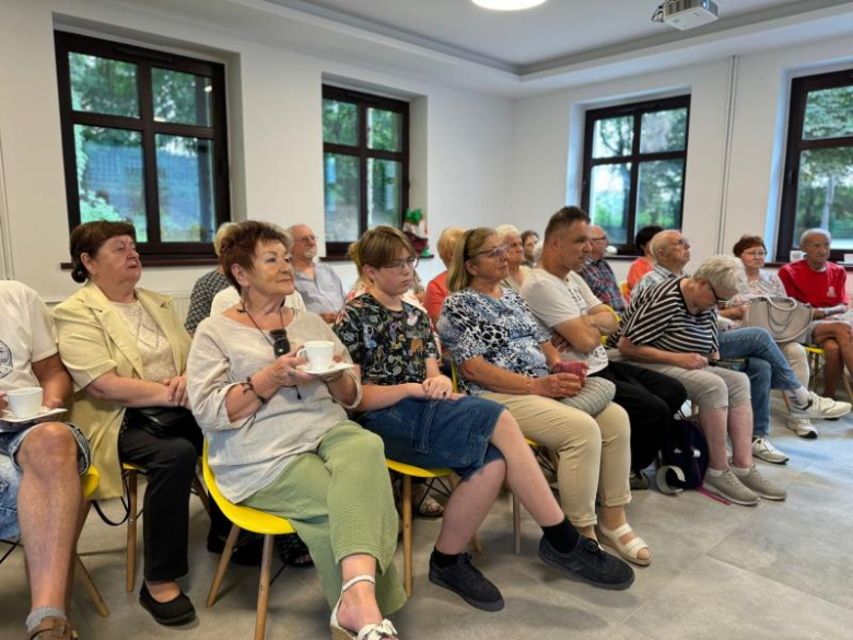 Jak ziębiczanie ratowali polskie cmentarze na Kresach? - prelekcja Przemysława Woyciechowskiego