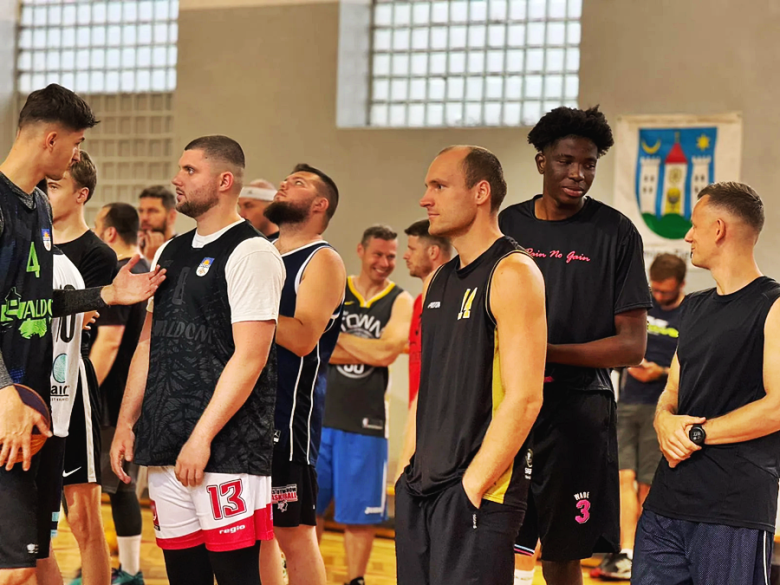 Turniej Streetballa w Ziębicach. Dwanaście zespołów rywalizowało o miano najlepszej ekipy