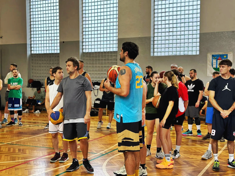 Turniej Streetballa w Ziębicach. Dwanaście zespołów rywalizowało o miano najlepszej ekipy