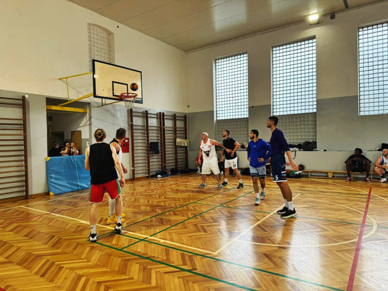 Turniej Streetballa w Ziębicach. Dwanaście zespołów rywalizowało o miano najlepszej ekipy