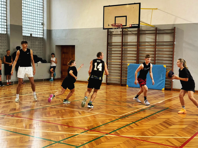 Turniej Streetballa w Ziębicach. Dwanaście zespołów rywalizowało o miano najlepszej ekipy