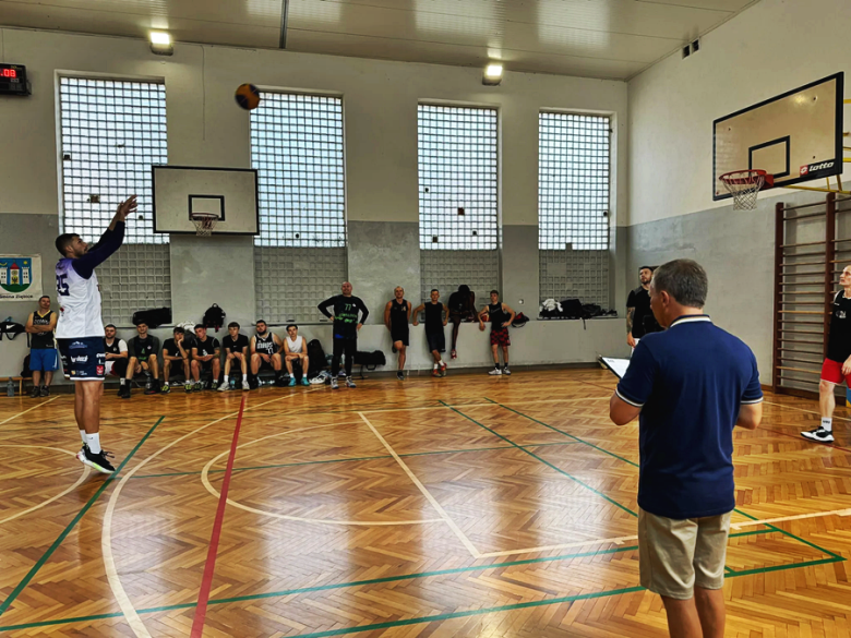 Turniej Streetballa w Ziębicach. Dwanaście zespołów rywalizowało o miano najlepszej ekipy