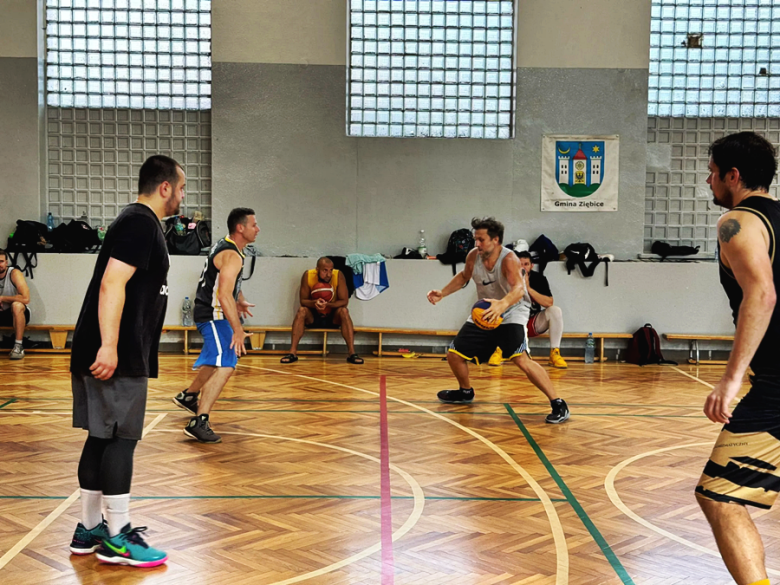 Turniej Streetballa w Ziębicach. Dwanaście zespołów rywalizowało o miano najlepszej ekipy