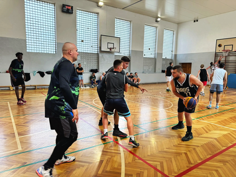 Turniej Streetballa w Ziębicach. Dwanaście zespołów rywalizowało o miano najlepszej ekipy