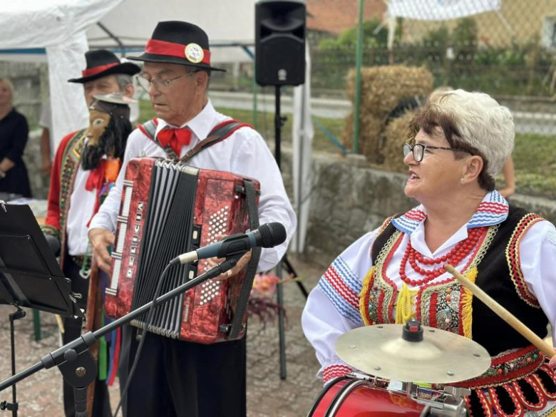 Dożynki sołeckie w Krzelkowie