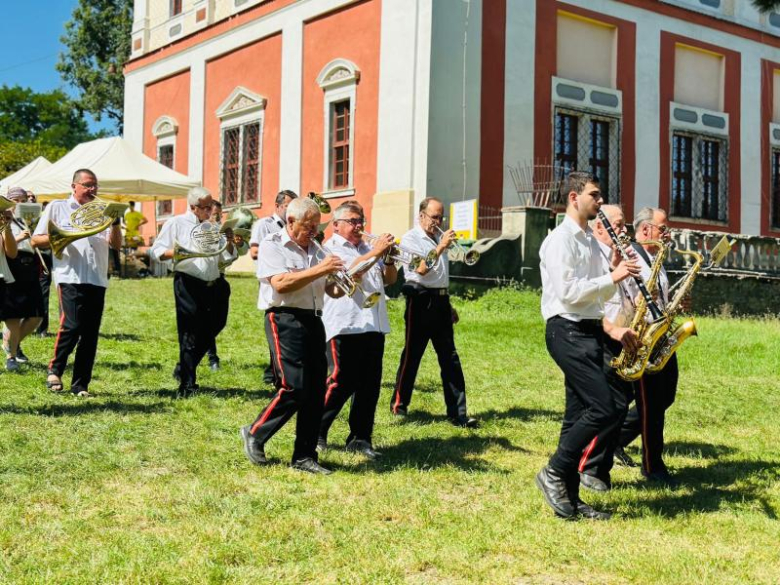 15. Pielgrzymka i Piknik integracyjny Osób Niepełnosprawnych, ich Rodzin i Przyjaciół w Henrykowie