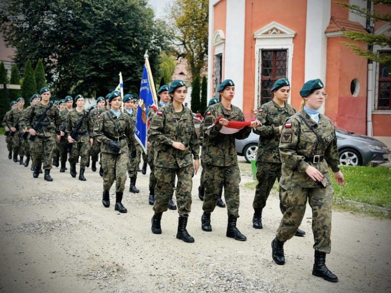 Ślubowanie kadetów i uczniów profilu ratowniczego