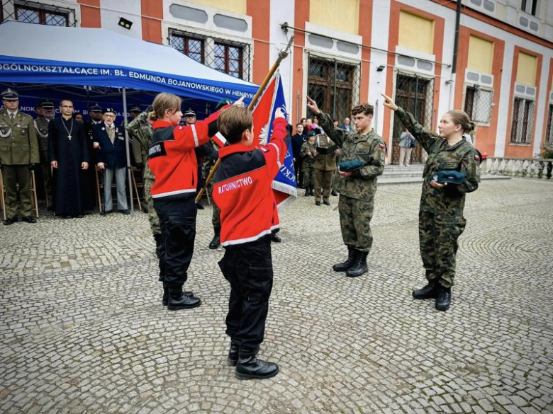 Ślubowanie kadetów i uczniów profilu ratowniczego