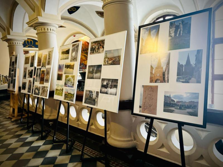 Wernisaż wystawy „Ziębice zatrzymane w kadrze – Młodzieżowa fotografia w centrum uwagi”