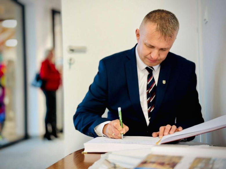 Nowa świetlica wiejska w Kalinowicach Górnych otwarta i przekazana sołectwom