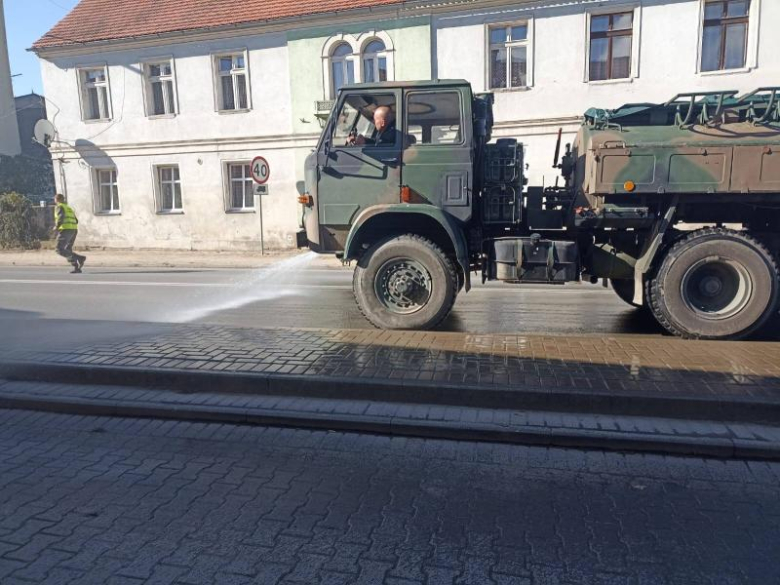 Blisko 80 żołnierzy WOT pomagało w usuwaniu skutków w powodzi w gminie Kamieniec Ząbkowicki