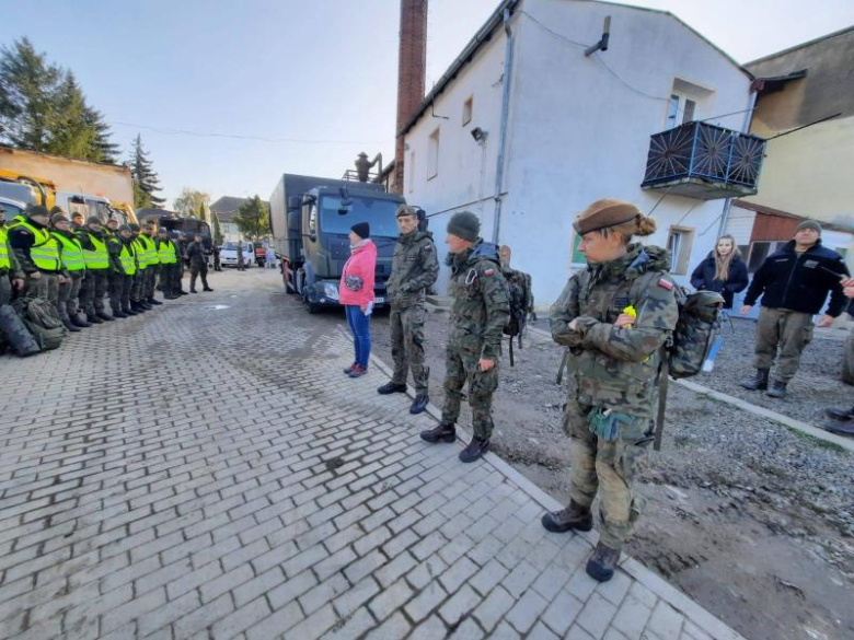 Blisko 80 żołnierzy WOT pomagało w usuwaniu skutków w powodzi w gminie Kamieniec Ząbkowicki