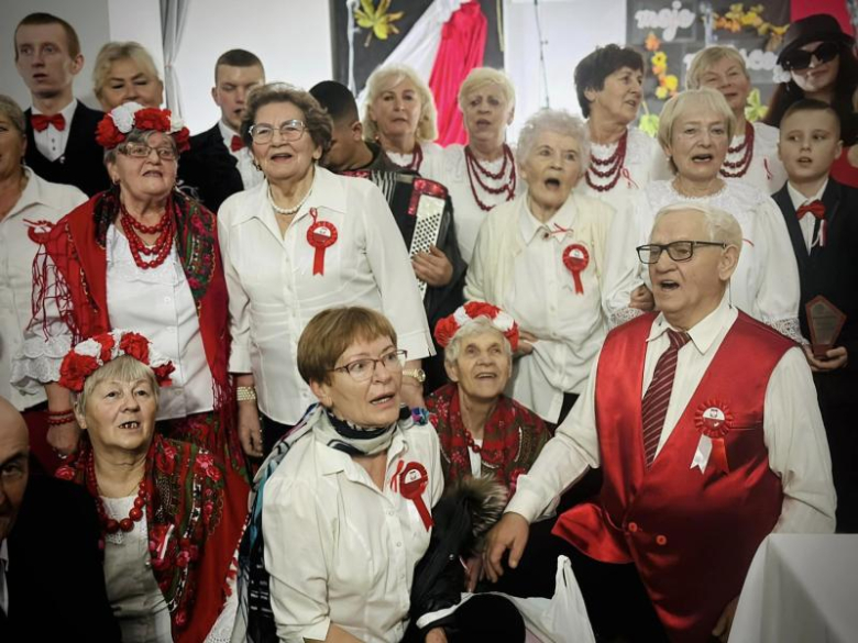 Obchody 106. rocznicy odzyskania Niepodległości przez Polskę w gminie Stoszowice. VIII Powiatowy Prz