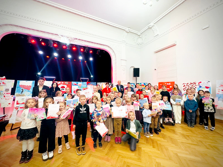 Rozstrzygnięcie konkursu konkurs plastycznego „Niepodległa 2024" w Ziębicach