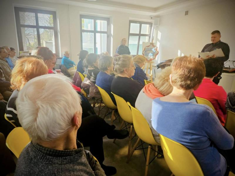 „Stop oszustom! Seniorze, nie daj się nabrać przestępcom. Debata w Ziębicach